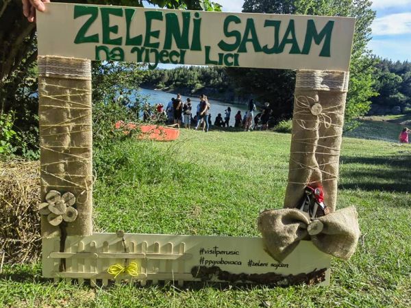 Zeleni sajam na rijeci Lici