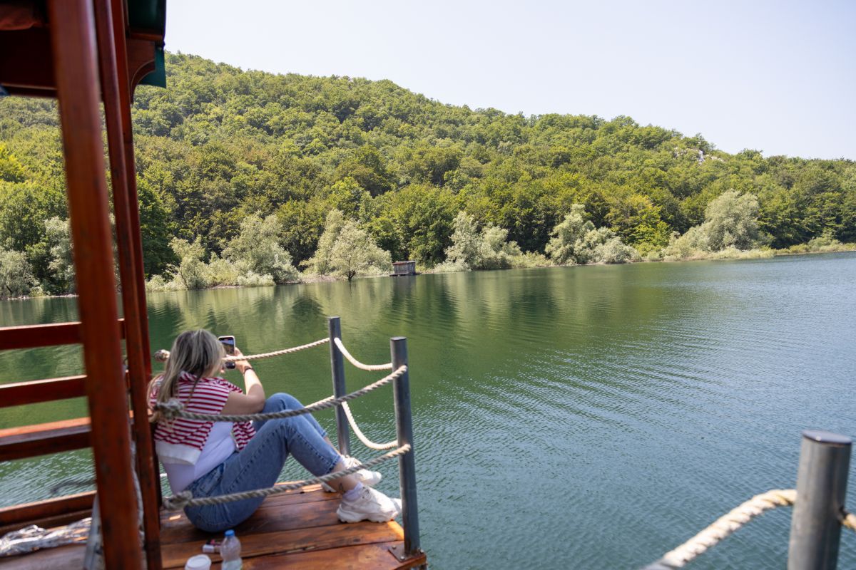 Kanuing/kajaking i spavarenje na Lici i Kruščici Kanuing/kajaking i spavarenje na Lici i Kruščici