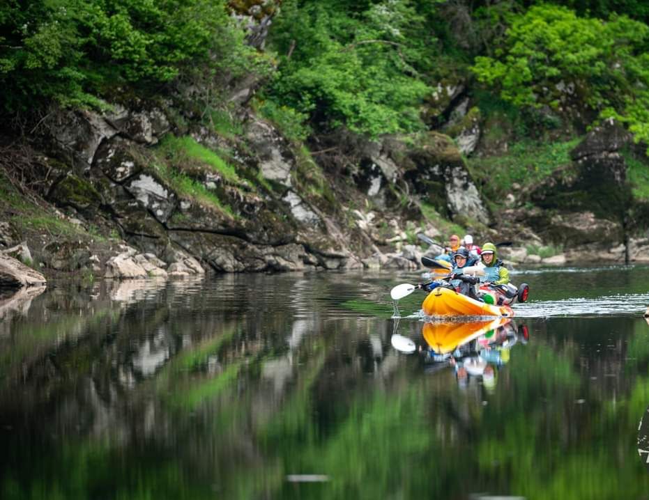 Kanuing/kajaking  i spavarenje na Lici i Kruščici