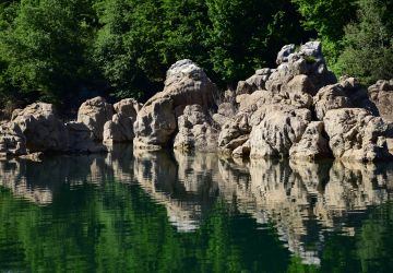 PERUŠIĆ GASI SVJETLA ZA PLANET ZEMLJU